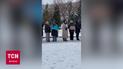В центре Киева собрались сотни людей, чтобы напомнить о тех, кто в плену 