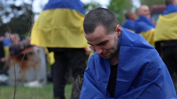 З російського полону повернулось 205 захисників України: всі фото, відео звільнених (оновлено) 3 Обмін полоненими 6 травня / © Володимир Зеленський