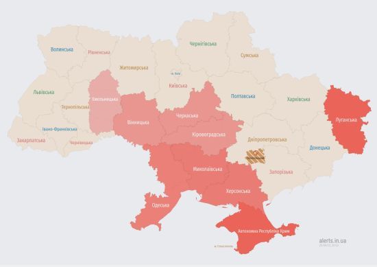 Повітряні Сили ЗСУ попередили про рух ворожих безпілотників: на Вінниччині пролунали вибухи