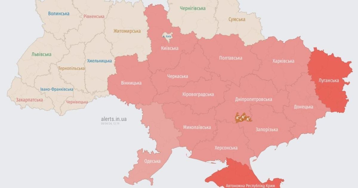 Тривога охопила більшу частину країни
