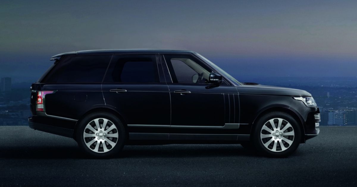 Land Rover представил "крепость на колесах" (видео)