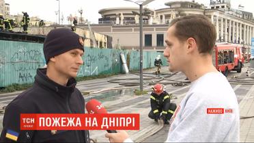 На Почтовой площади в Киеве сгорело заброшенное здание