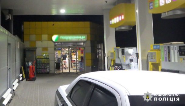 Полиция объявила подозрения нападающим на работника АЗС в Киеве / © Полиция Киева / Facebook