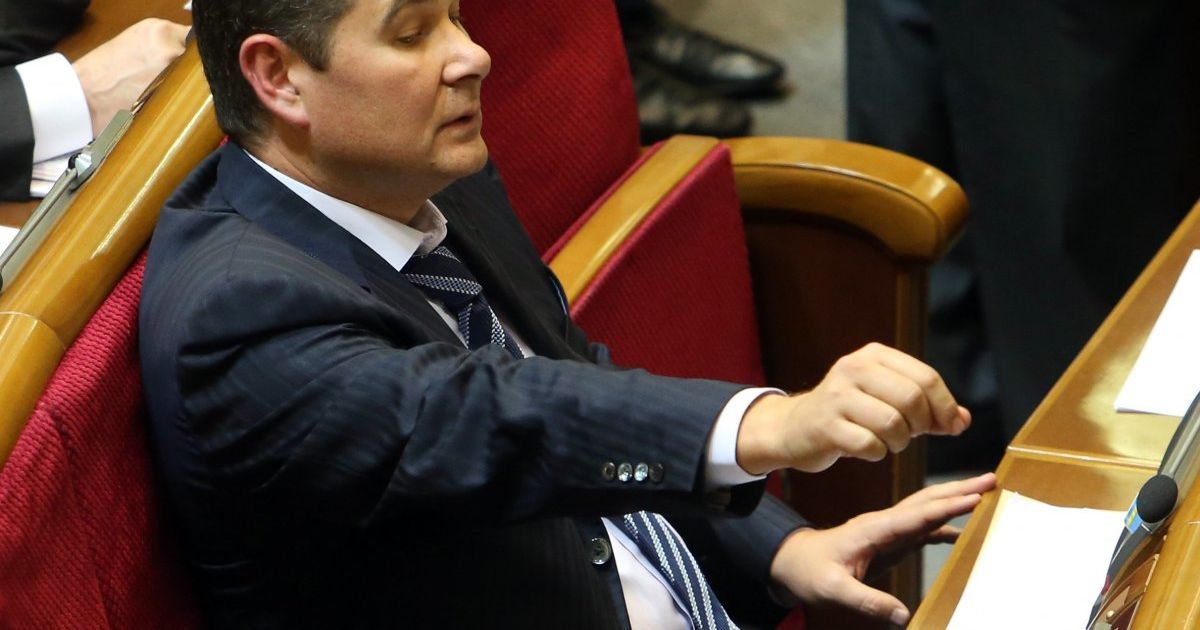 Нардеп Онищенко приехал на допрос в НАБУ - активист