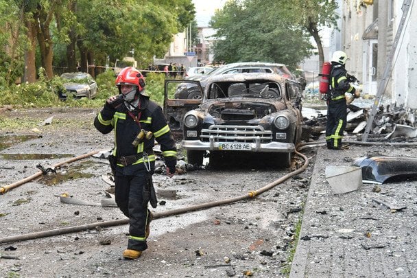 Массированный обстрел Львова и Черновцов: что сейчас происходит в городах и какие последствия атак