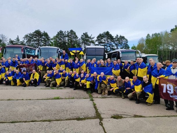 Обмін полоненими 6 травня / © Володимир Зеленський