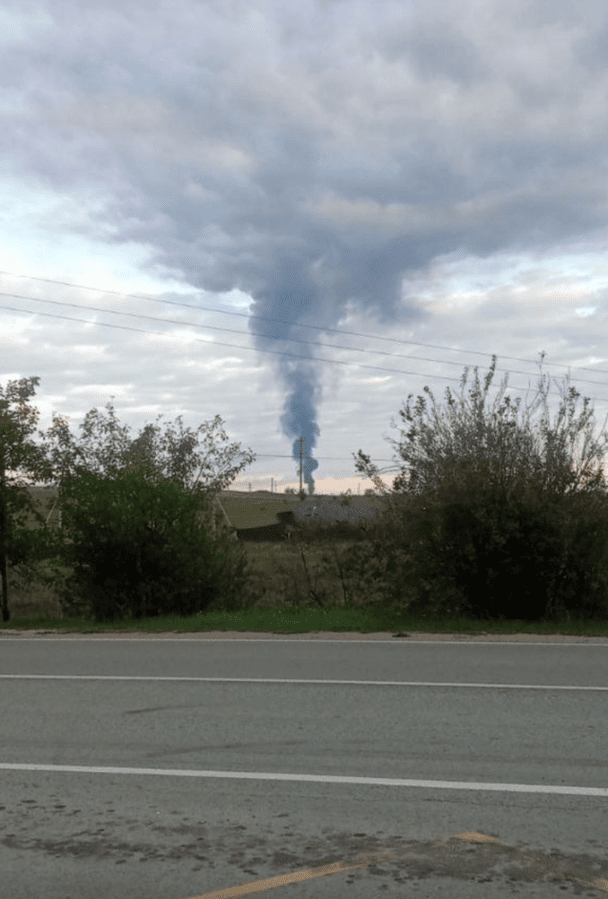 В Крыму дроны атаковали нефтебазу в Гвардейском: кадры пламени и дыма