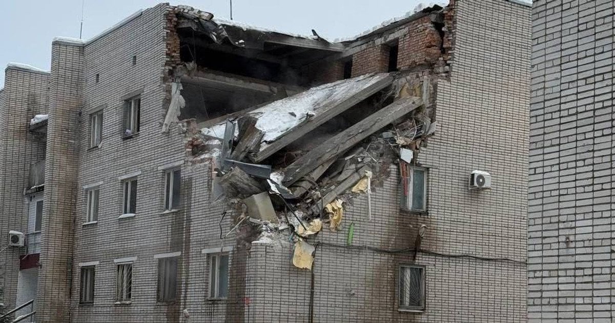 Будівля військової комендатури в Сертолово після вибуху