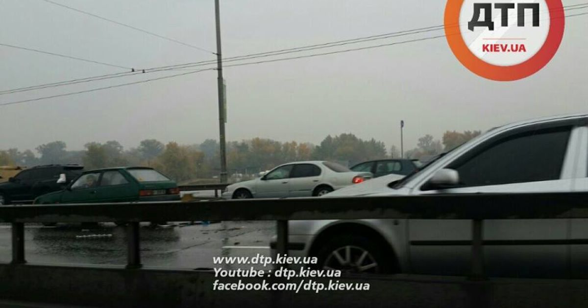 В Киеве произошло серьезное ДТП / © dtp.kiev.ua