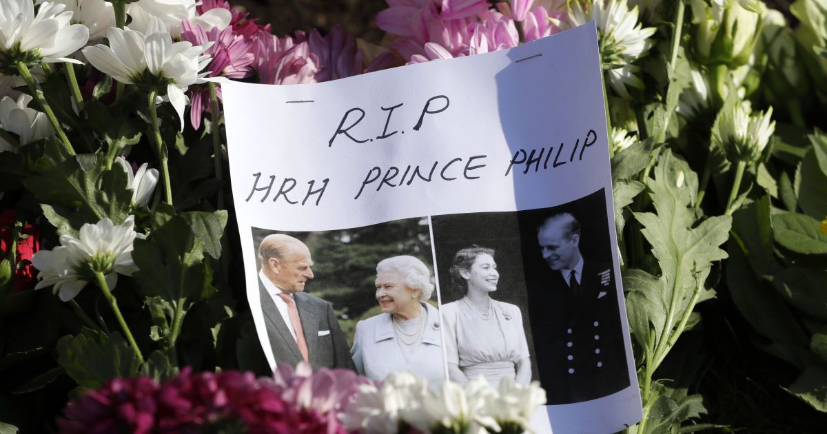 Плем'я остров'ян, яке поклонялося принцу Філіпу, через його смерть проведе спеціальні обряди