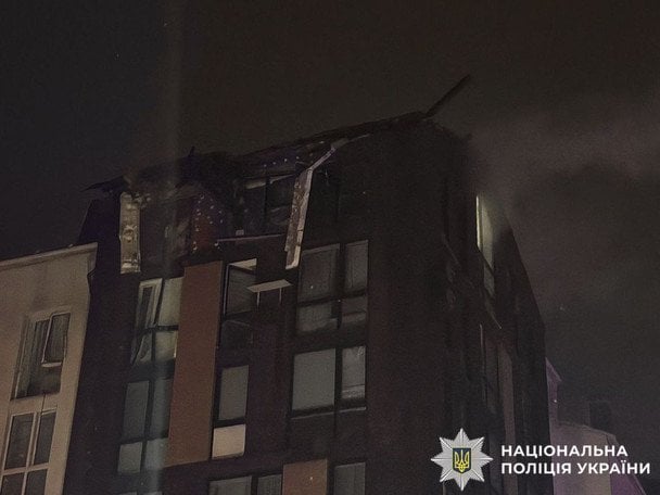 Российский БпЛА «Герань-2» влетел в жилой дом. / © Национальная полиция Украины