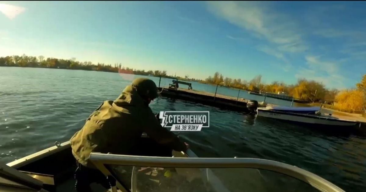 "Свои, свои": в Сеть попало видео, как россияне расстреливали своих, бежавших из Херсона (видео)