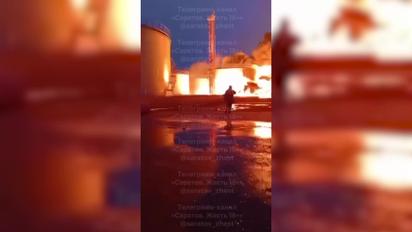 После атаки на нефтебазу в Энгельсе объявлено чрезвычайное положение