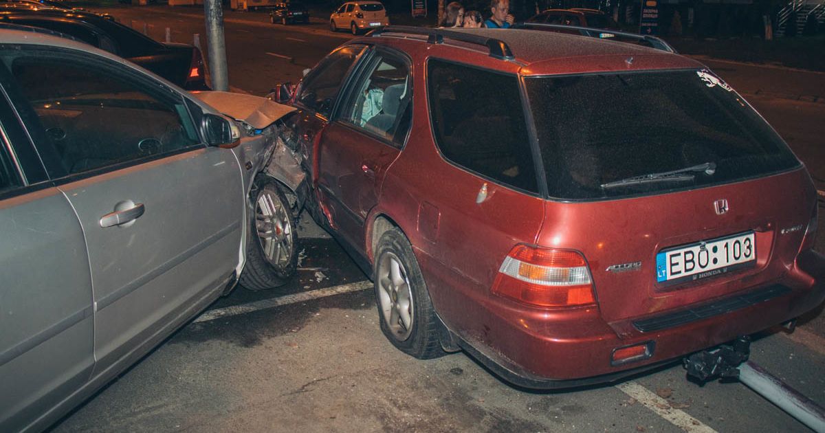 ДТП в Києві, в якій постраждало 8 авто_4 / © kiev.informator.ua