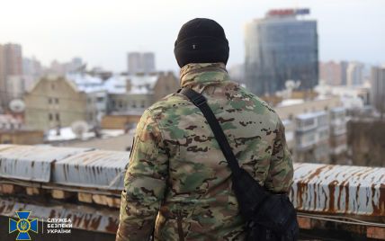 Секретна кількість силовиків у центрі Києва на горищах шукає терористів: на черзі спальні райони