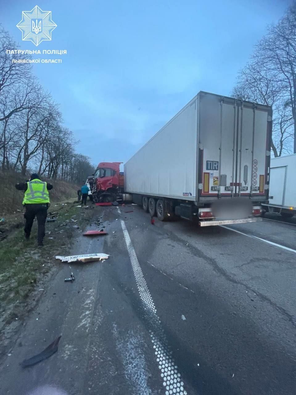 Утром 15 марта была перекрыта трасса Киев -Чоп из-за аварии двух грузовиков. ДТП произошло возле села Дидилов во Львовской области.