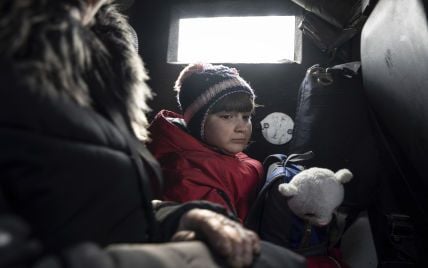 Примусова евакуація дітей з Донеччини: заходи можуть запровадити не лише у Бахмуті (список)