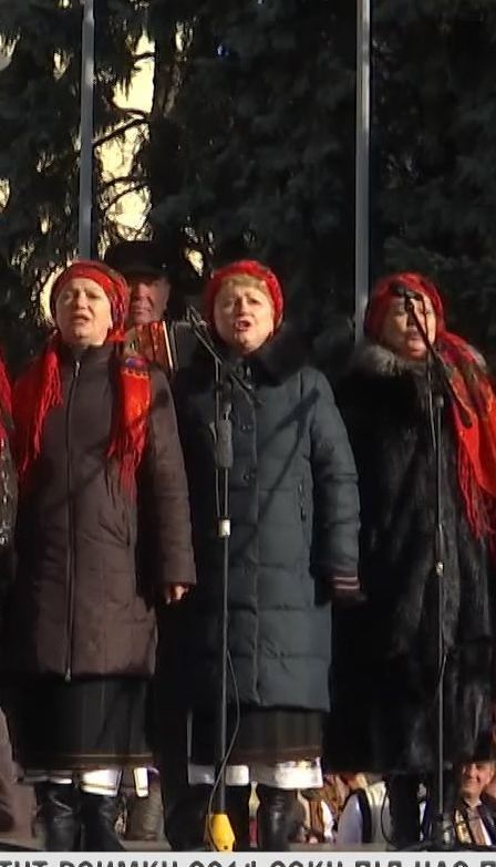 Колядки Евромайдана. В Черновцах колядовали так, как это было зимой 2014-го