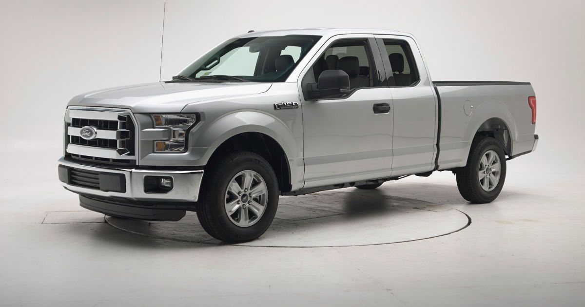 Ford F-150 не смог получить высшую оценку в краш-тесте IIHS (видео)