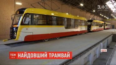 Самый длинный в Украине трамвай презентовали в Одессе