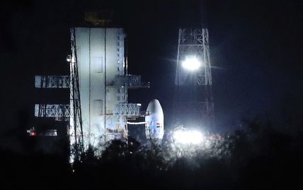 За час до запуска: в Индии приостановили отправку миссии на Луну