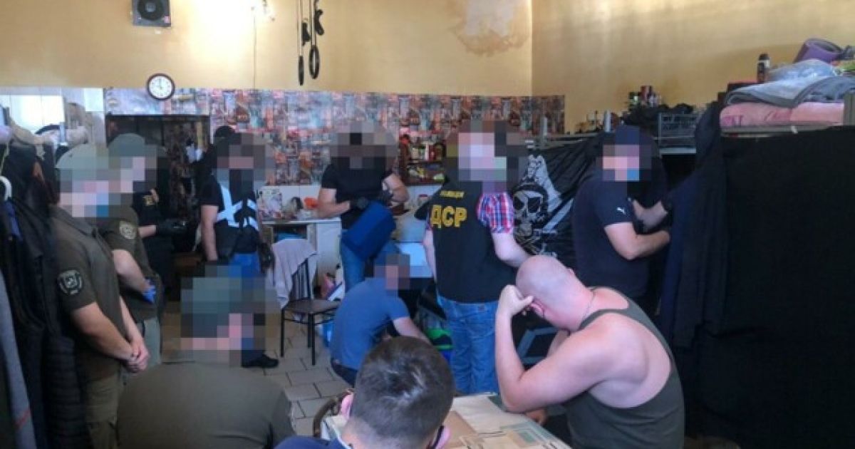 50 тисяч за спокій: у київському СІЗО двоє арештантів влаштували "схему" здирництва із засуджених