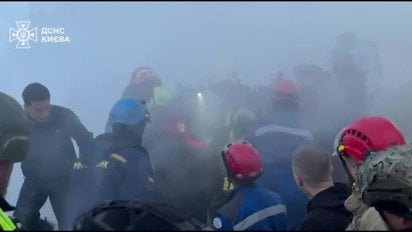 Наслідки удару по Києву: обвалився будинок – під завалами люди, зруйновано бізнес-центр та постраждала ветклініка з шиншилами