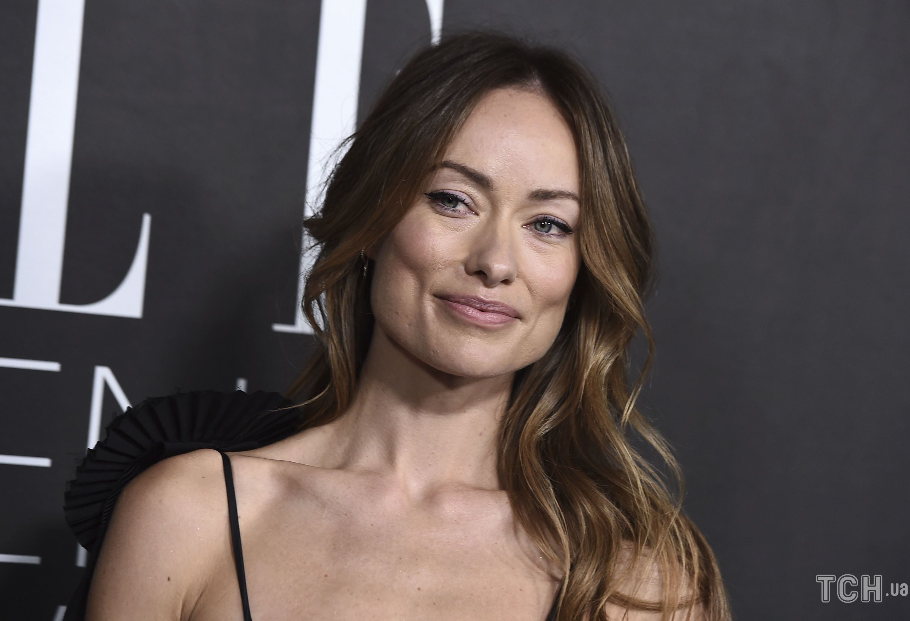 Жетілген әйелдің түкті кискасын жалау