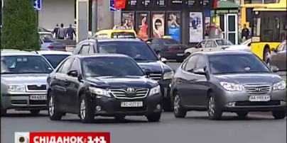 Спецмито на імпортні авто скасують з 30 вересня