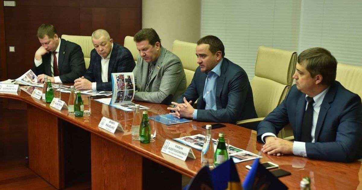 Украине дали 1 миллион евро на развитие футбола среди детей-переселенцев