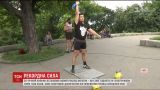 Новый рекорд: киевлянин смог поднять 24-килограммовую гирю 1030 раз