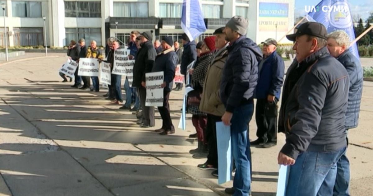 У Сумах перевізники мітингували через борги влади за пільговиків