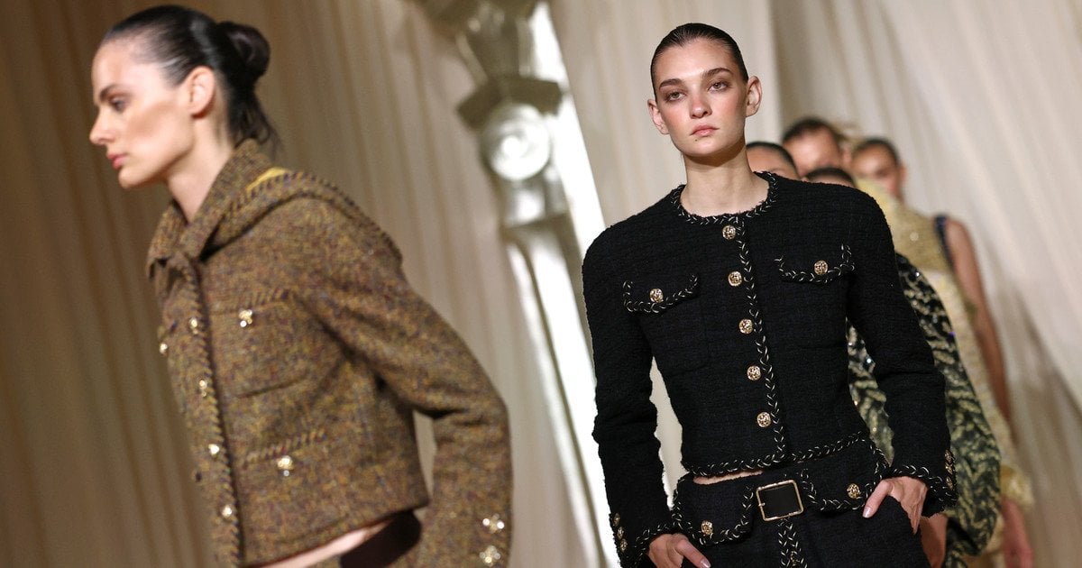 Показ Chanel осень-зима 2025-2026