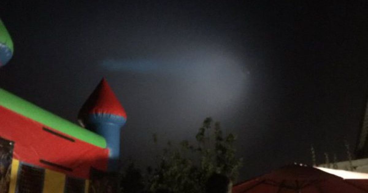 Американцев напугало загадочное сияние / © ktla.com