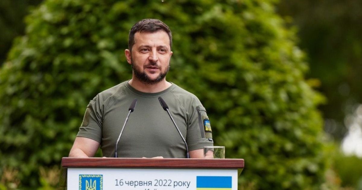 Ждали 120 дней и 30 лет: Зеленский отреагировал на предоставление Украине статуса кандидата на вступление в ЕС