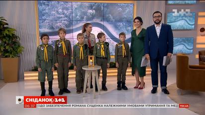 Пластуни привезли Вифлеємський вогонь миру до "Сніданку з 1+1"
