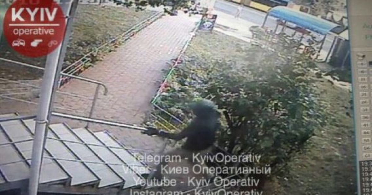 Пограбування ювелірного магазину в Києві_4 / © Киев Оперативный
