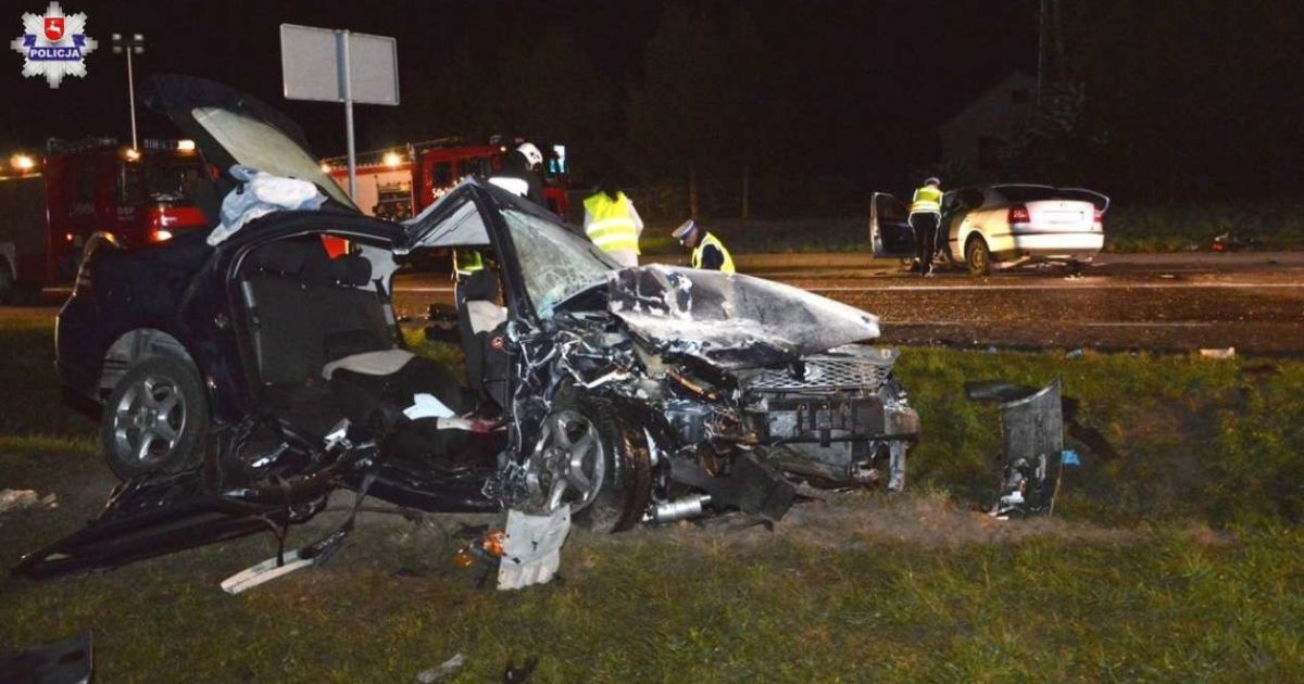 У Польщі в смертельній лобовій аварії зійшлися два легковики з України