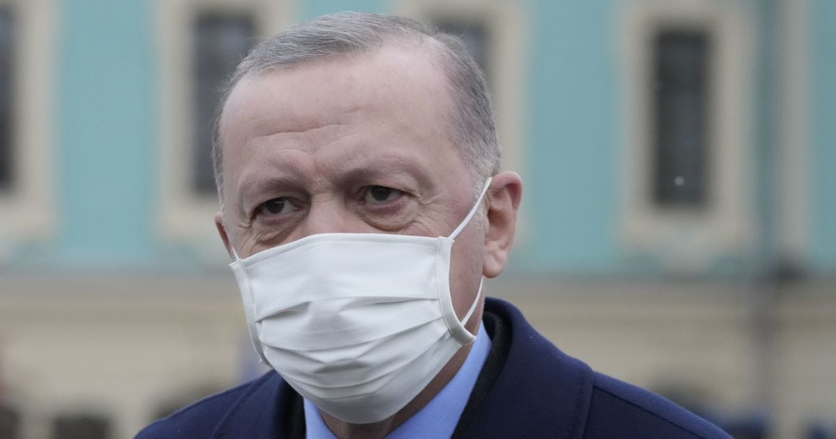 Ердоган за кілька днів після візиту до Києва заразився коронавірусом