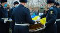 На Херсонщині попрощалися з 3 нацгвардійцями, які загинули під час стрілянини у Дніпрі (фото)