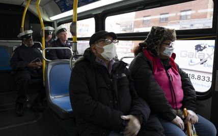 По требованию Байдена американцев обязали носить маски в общественном транспорте