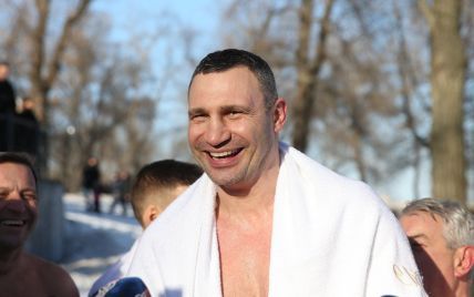 Кличко пообещал, что летом Киев не будет сидеть без горячей воды долго