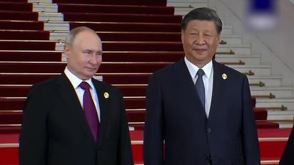 Зло объединяется: Орбан и Путин прибыли на "поклон" к лидеру Китая Си Цзиньпину