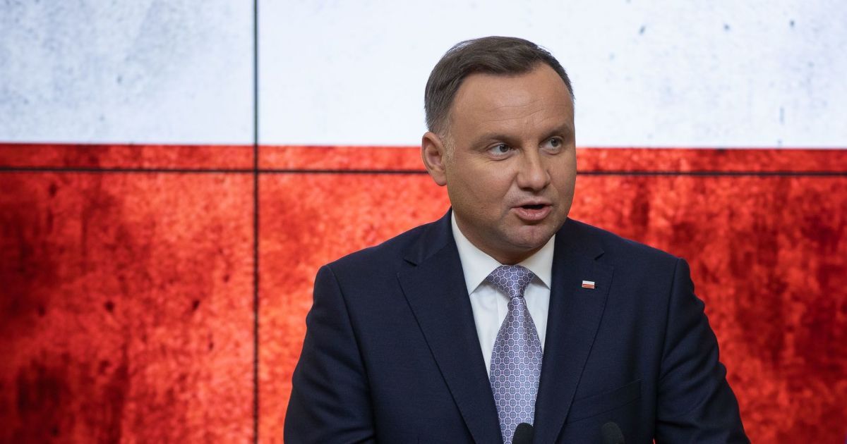 Президент Польщі скликав нараду з силовиками для обговорення активності РФ на кордоні з Україною