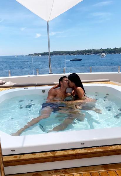 Джорджина Родрігес і Кріштіану Роналду / © Instagram Джорджини Родрігес