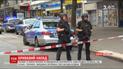 В Гамбурге вооруженный ножом-мачете мужчина напал на людей в супермаркете