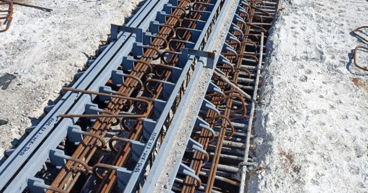 У Києві по п’яти мостах фактично не можна їздити