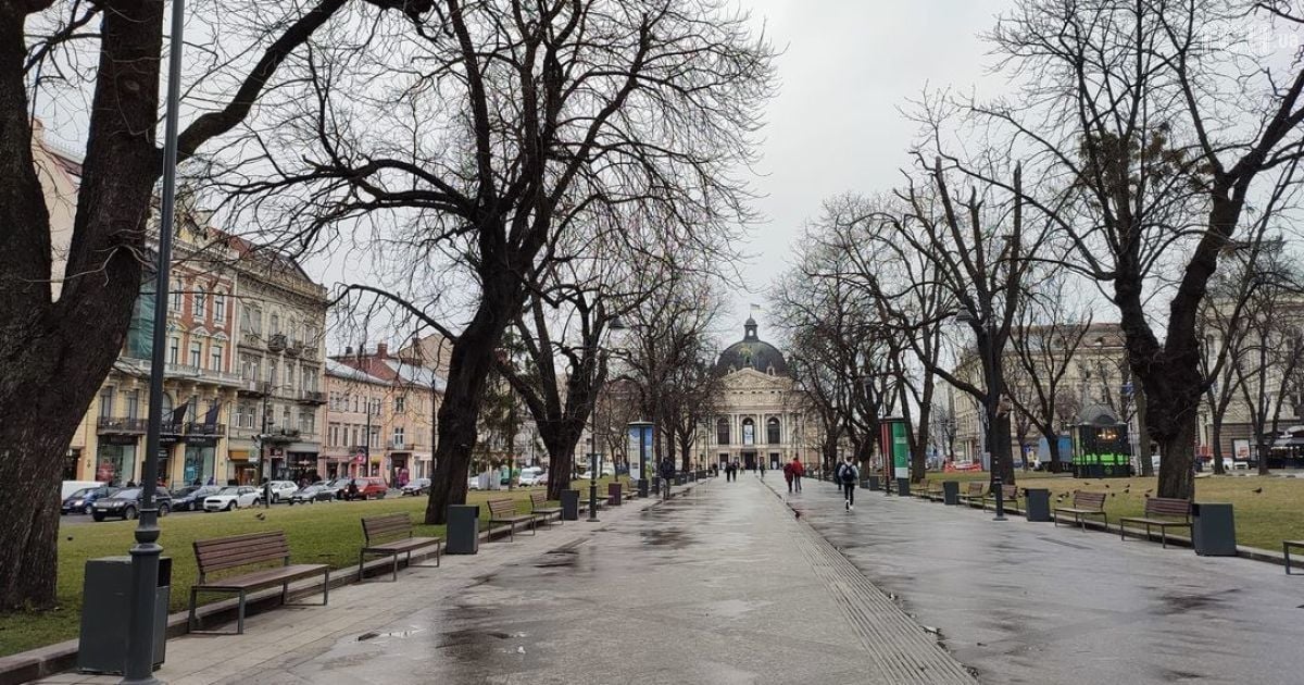 У Львові відбулась мистецька акція зі закликом до країн Заходу закрити небо над Україною