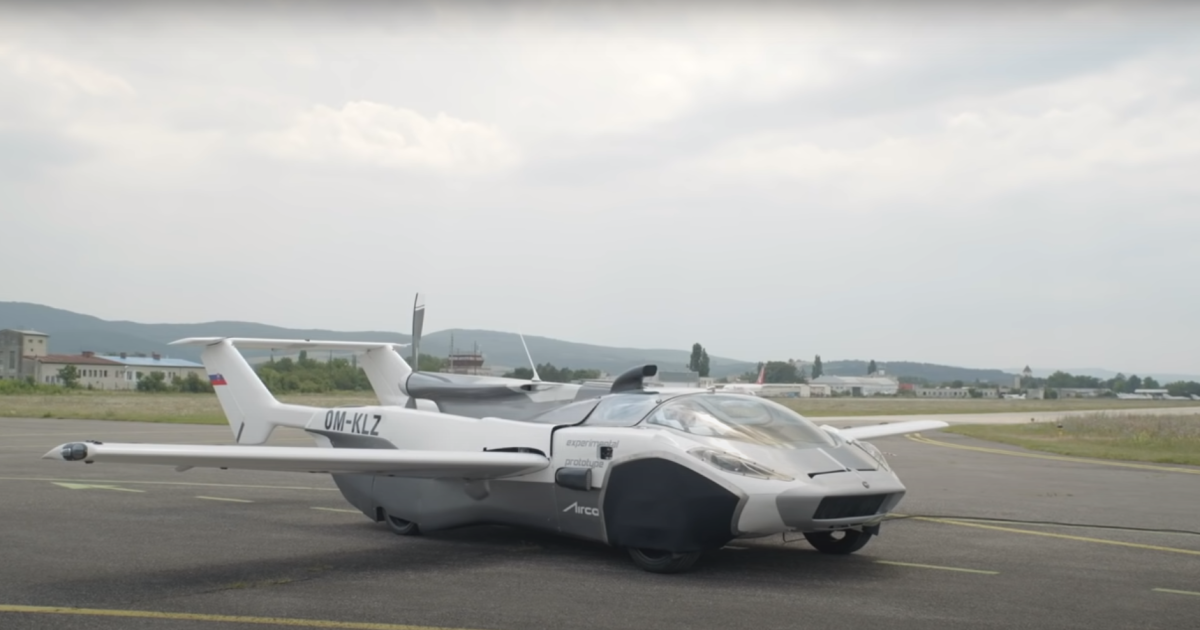 Летючий автомобіль із двигуном від BMW отримав дозвіл на польоти