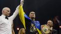 Чемпіонське фото: Усик похизувався усіма поясами та Кубком Мухаммеда Алі